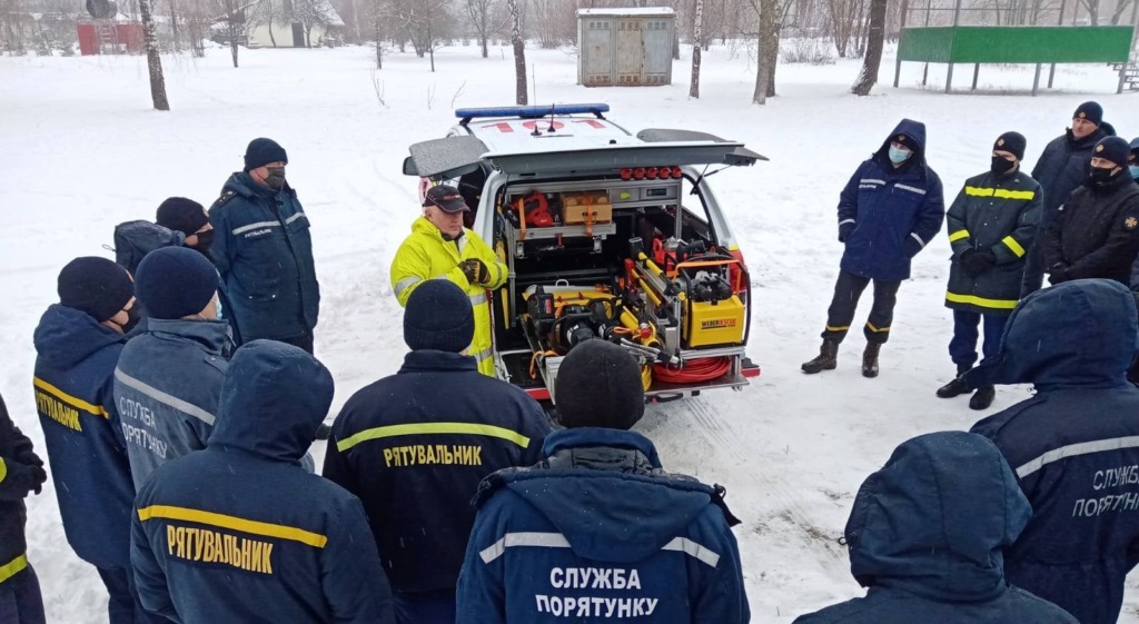 Официальные представители WEBER RESCUE в Украине провели учения для спасателей
