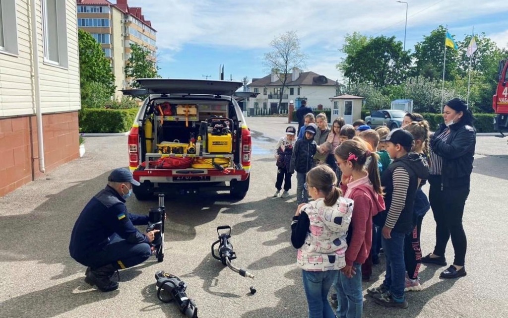 З Днем захисту дітей від Weber Rescue Ukraine!